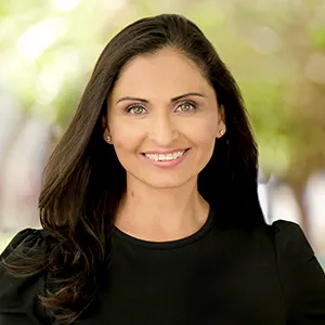 Monica Davis, Agent in  - Compass