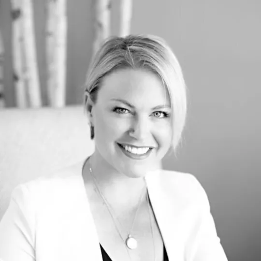 Tara Jaramillo, Agent in  - Compass