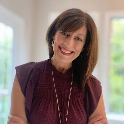 Amanda Perkins, Agent in  - Compass