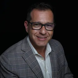 Evan Feig, Agent in  - Compass
