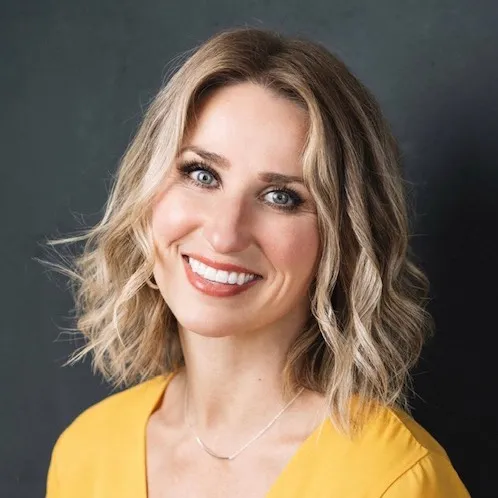 Steph Kronen, Agent in  - Compass