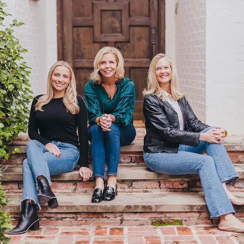 Schneider Realty Group, Agent in  - Compass