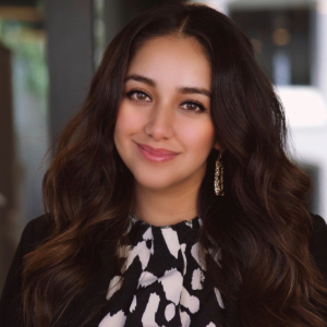 Iris Garcia, Real Estate Agent - Compass