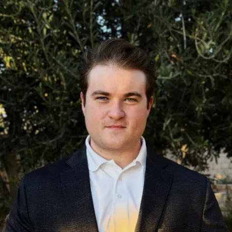 Aldo Emanuel, Agent in  - Compass