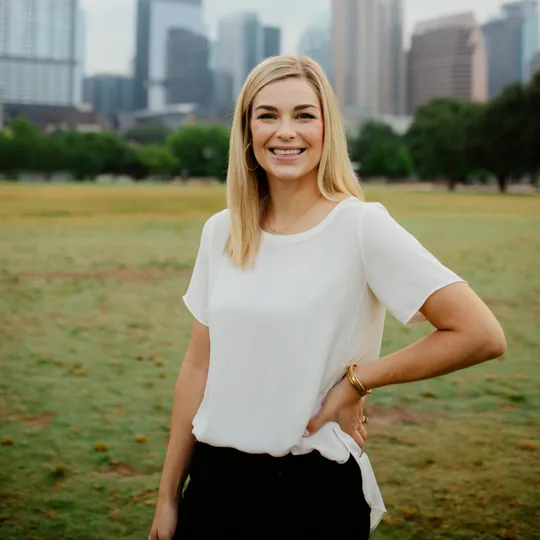 Natalie Roper, Agent in  - Compass