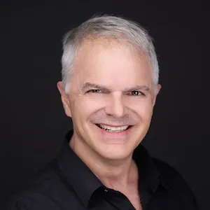 Michael Scola, Agent in  - Compass