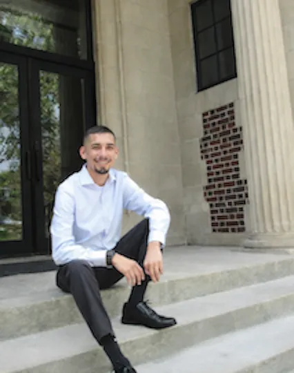 Avin Alvarez, Agent in  - Compass