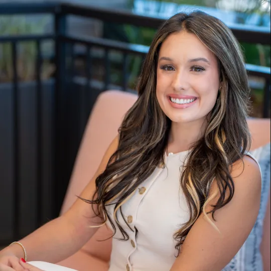 Savannah Carlucci, Agent in  - Compass