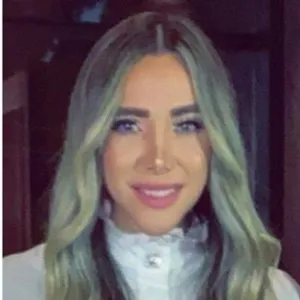 Lucia De Chav, Agent in  - Compass