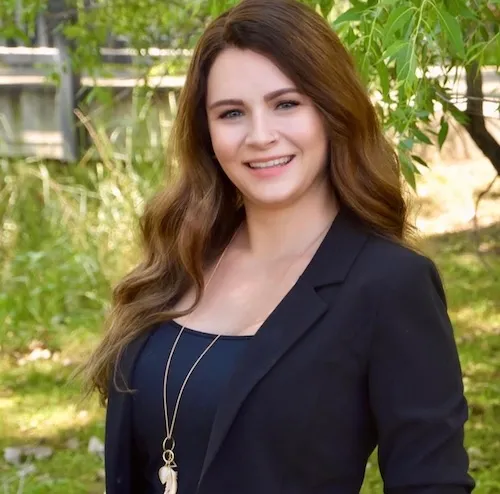 Taylor Lawrence, Agent in  - Compass