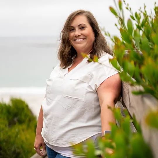 Hannah Hufft, Agent in  - Compass