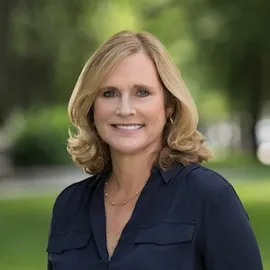 Beth Regan, Agent in  - Compass
