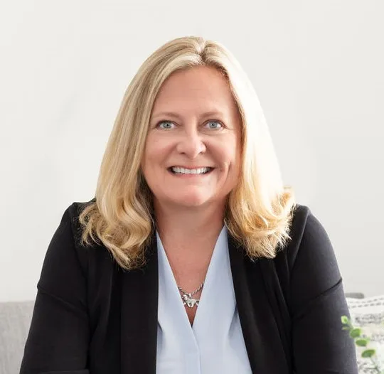 Nicole Glazer McKee, Agent in  - Compass