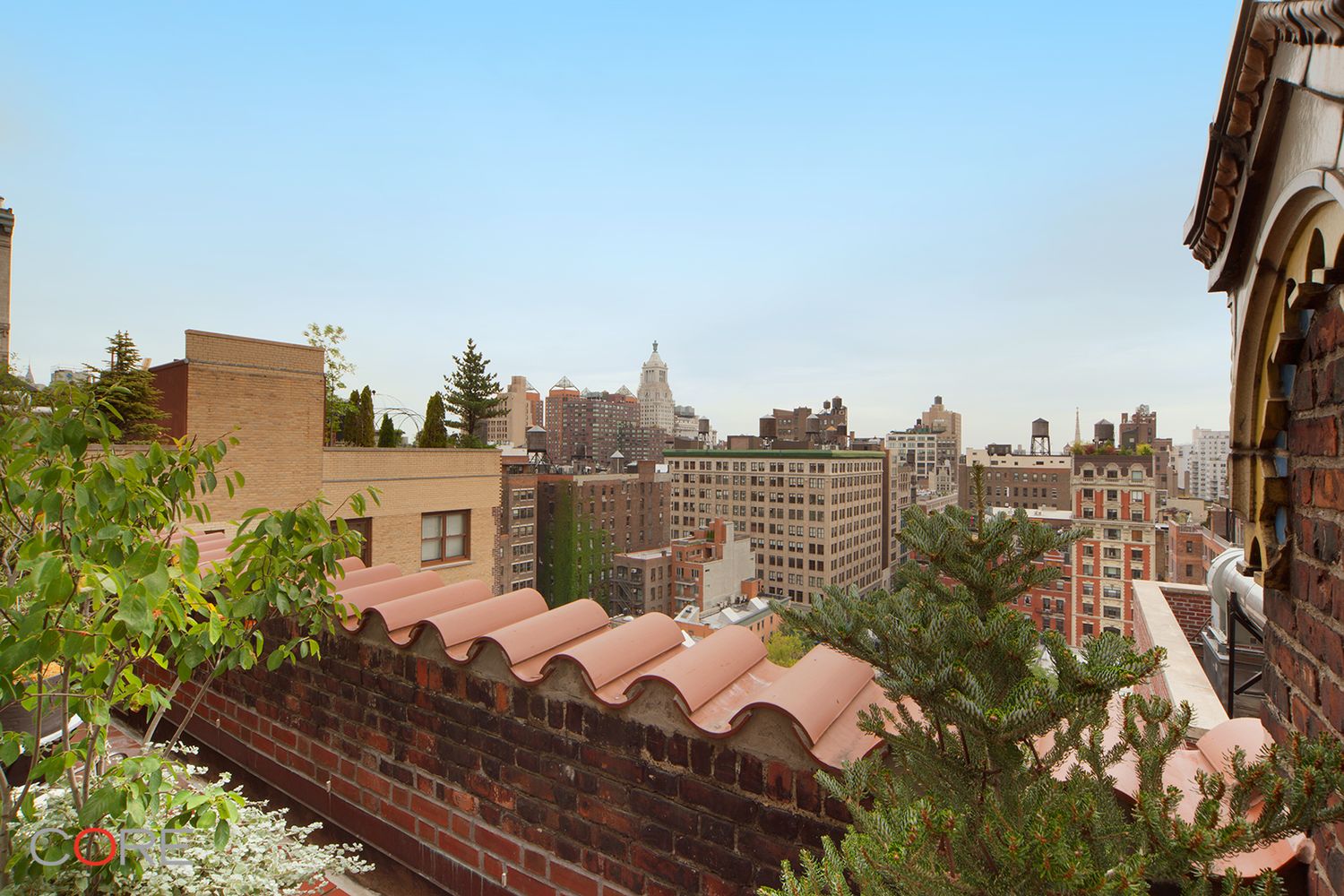 39 5th Ave, Unit PHB