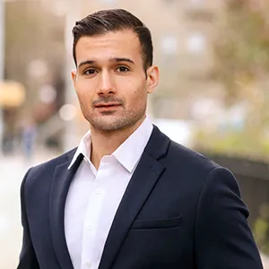 Thomas Caramanno, Agent in  - Compass