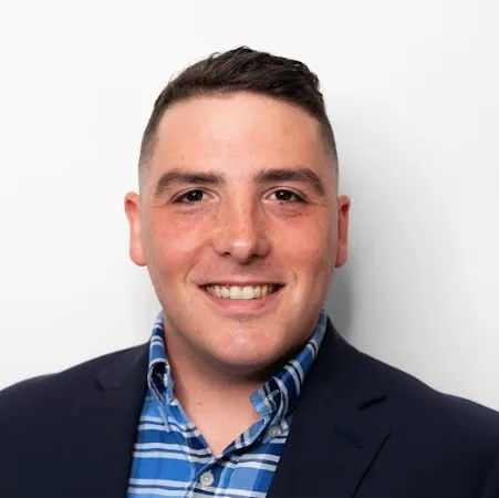 Josh Grundfest, Agent in  - Compass