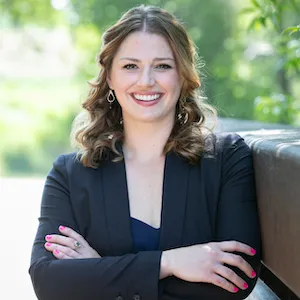 Brooke Gregg, Agent in  - Compass