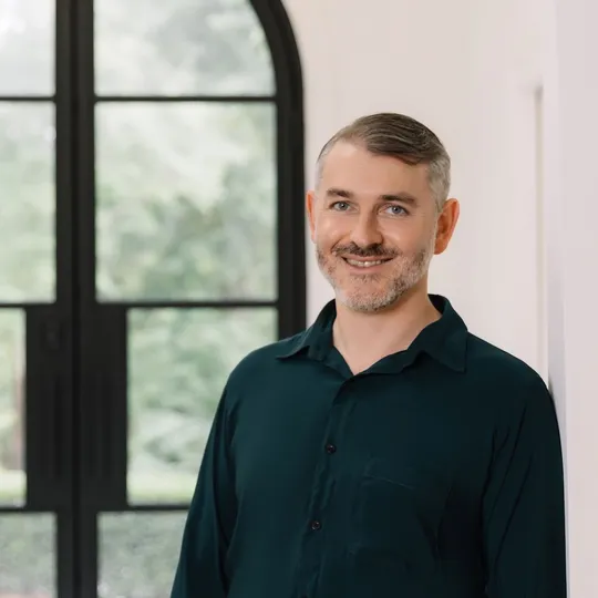 Adam Harris, Agent in  - Compass