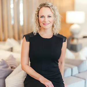 Leah Ecob, Agent in  - Compass