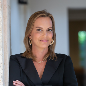 Headshot of Amy Hearin