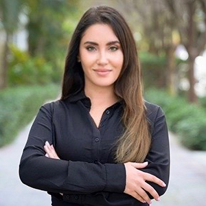 Headshot of Elena Evstigneeva