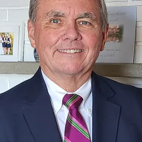 Bill D Moore