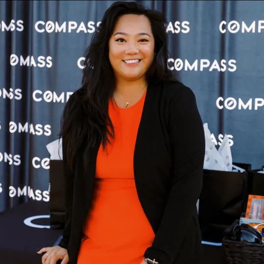 Tiana Chen, Agent in  - Compass
