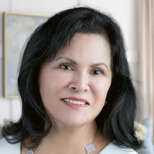 Wendy Petersen, Agent in  - Compass