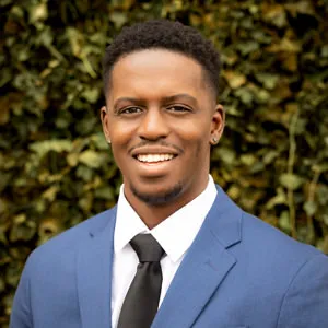 Brendan McKenzie, Agent in  - Compass