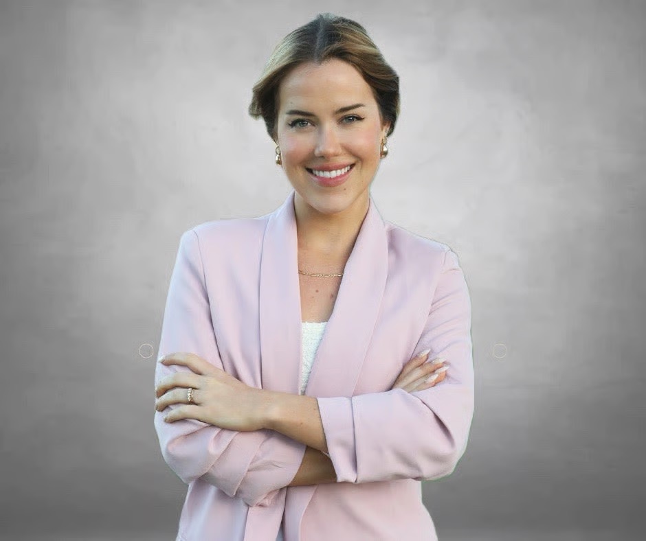 Headshot of Emma Cooke