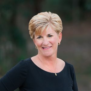 Susan Phelps, Agent in  - Compass