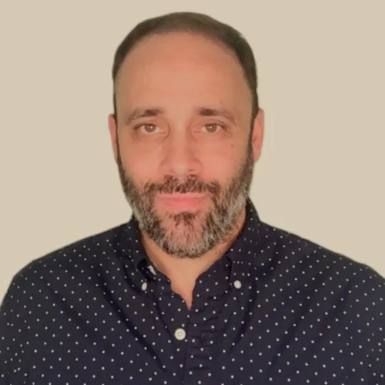 Daniel Fox, Agent in  - Compass