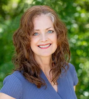 Shelley Cartier, Agent in  - Compass