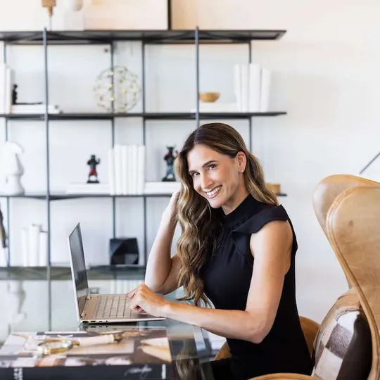 Eugenia Garcia, Agent in  - Compass