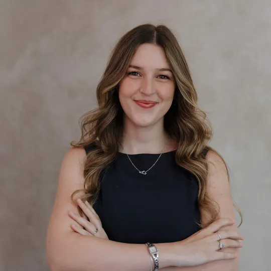 Tenley Gonzalez, Agent in  - Compass