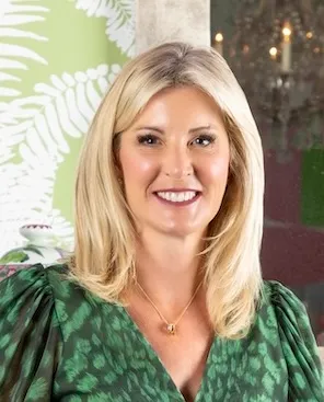 Meredith Houston, Agent in  - Compass