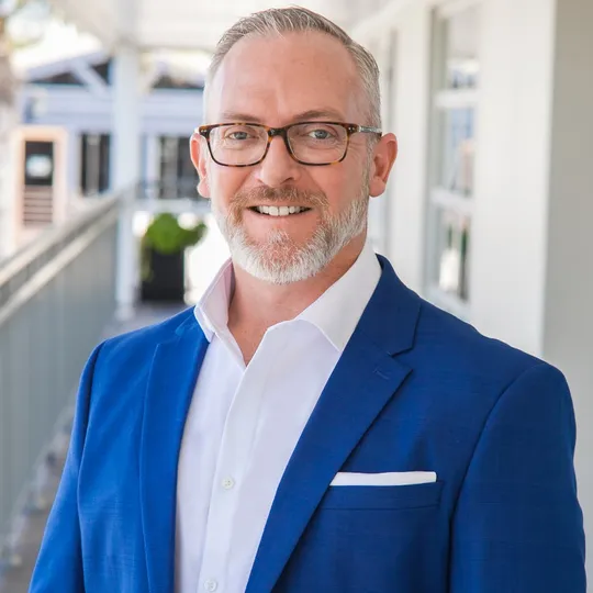 Michael Shank, Agent in  - Compass