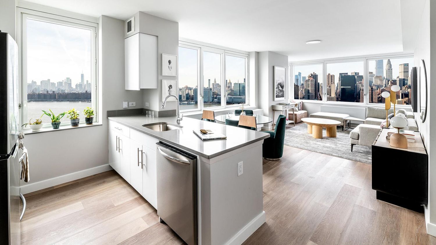 Photo of 52-03 Center Blvd, Unit 1817