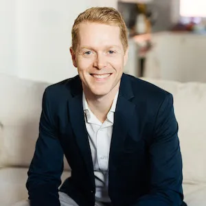 Mark Schandel, Agent in  - Compass