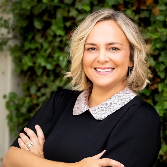 Dacia Kreinbrook, Agent in  - Compass