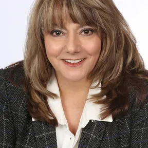 Carolyn Bardach