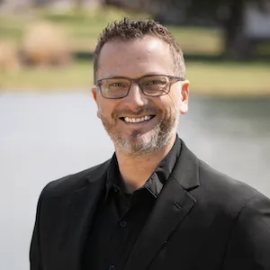 Andrew Walker, Agent in  - Compass