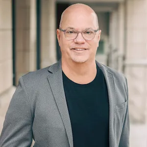 Dillon Bryant, Agent in  - Compass