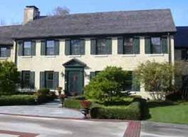 $2,100,000 | 9185 North Range Line Road | River Hills