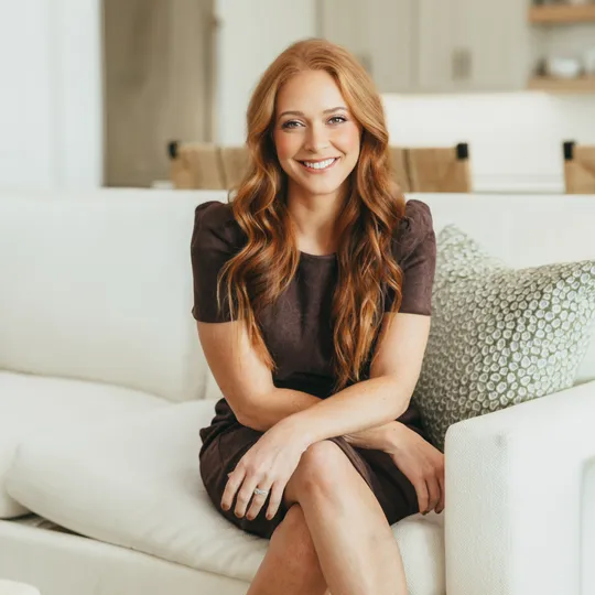 Elisabeth Hawila, Agent in  - Compass
