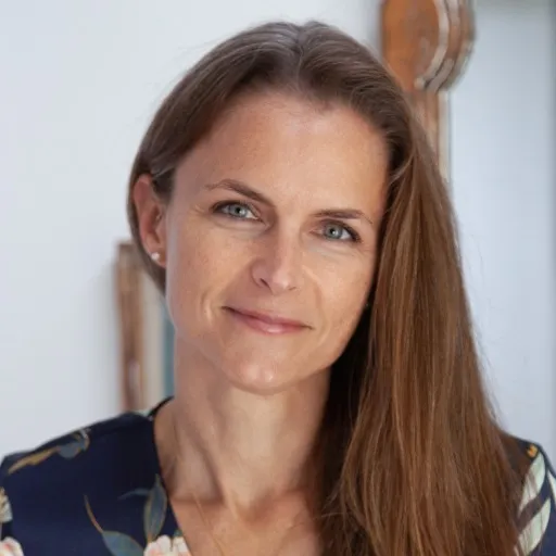 Jamie Corts, Agent in  - Compass