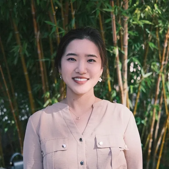 Jeesun Youn, Agent in  - Compass