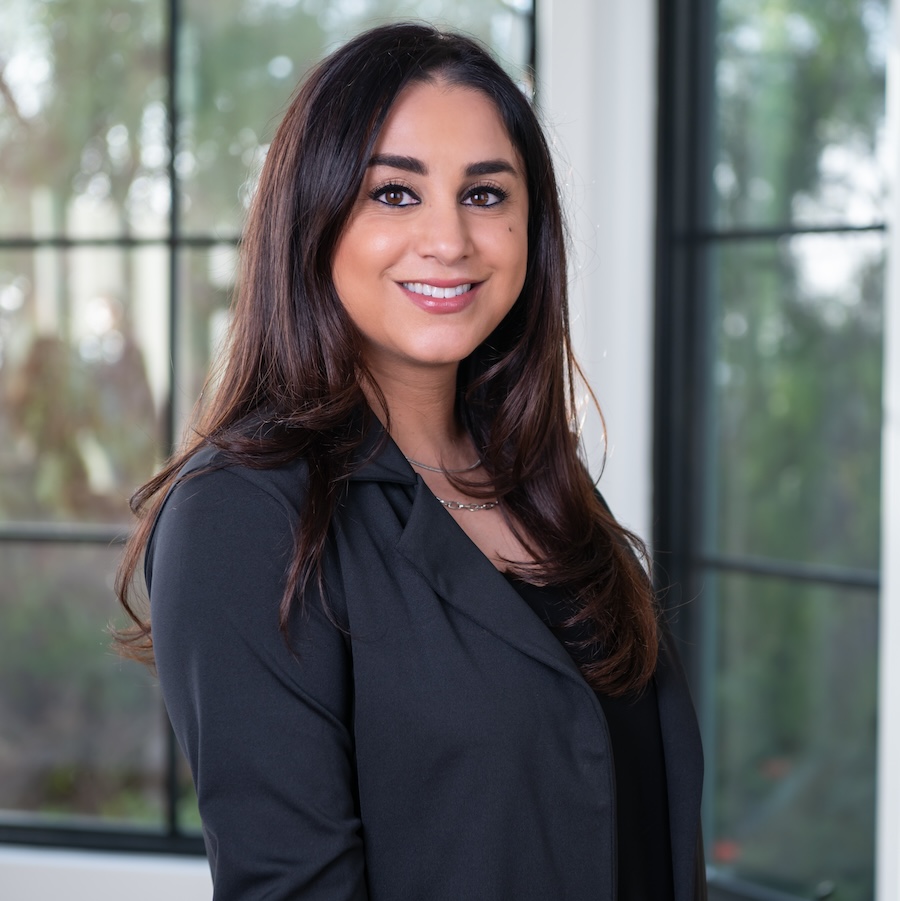 Headshot of Shima Circle