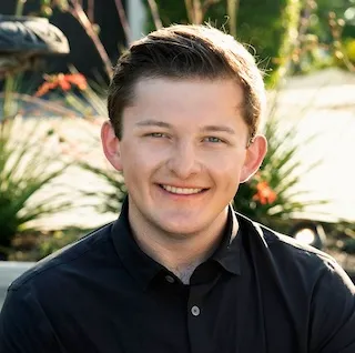 Zane Williams, Agent in  - Compass