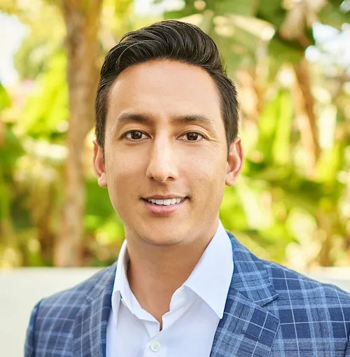 Justin Sawai, Agent in  - Compass